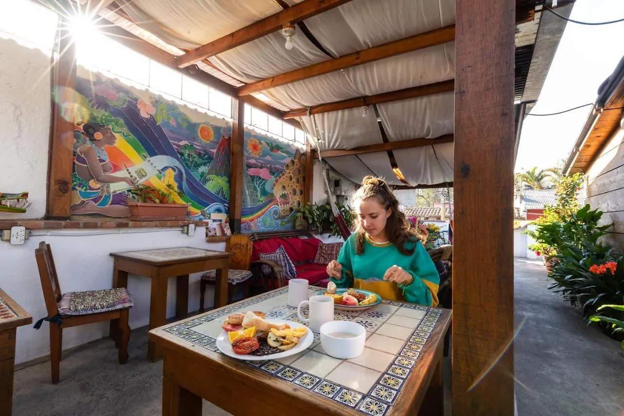 Yellow House Hostel B&B Antigua 0*,