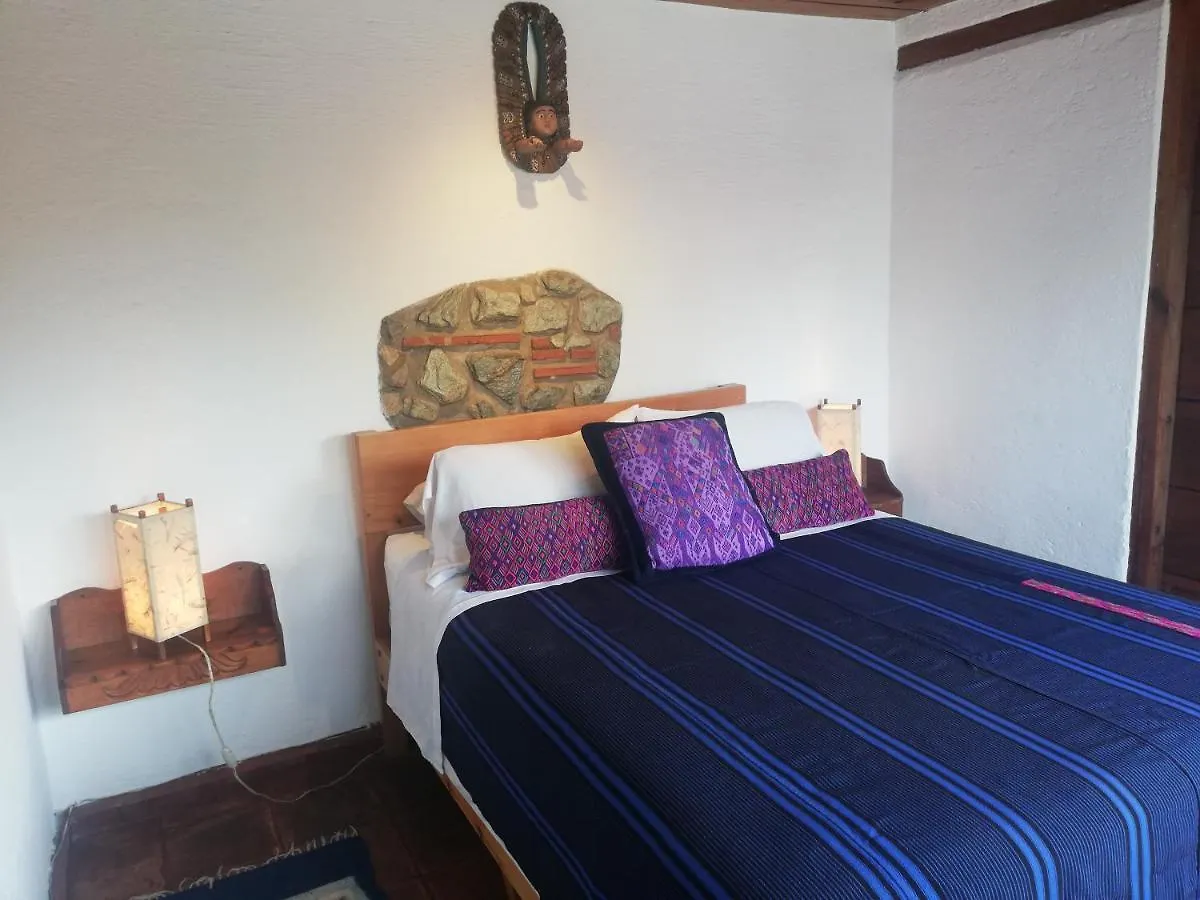 Yellow House Hostel B&B Antigua Guatemala