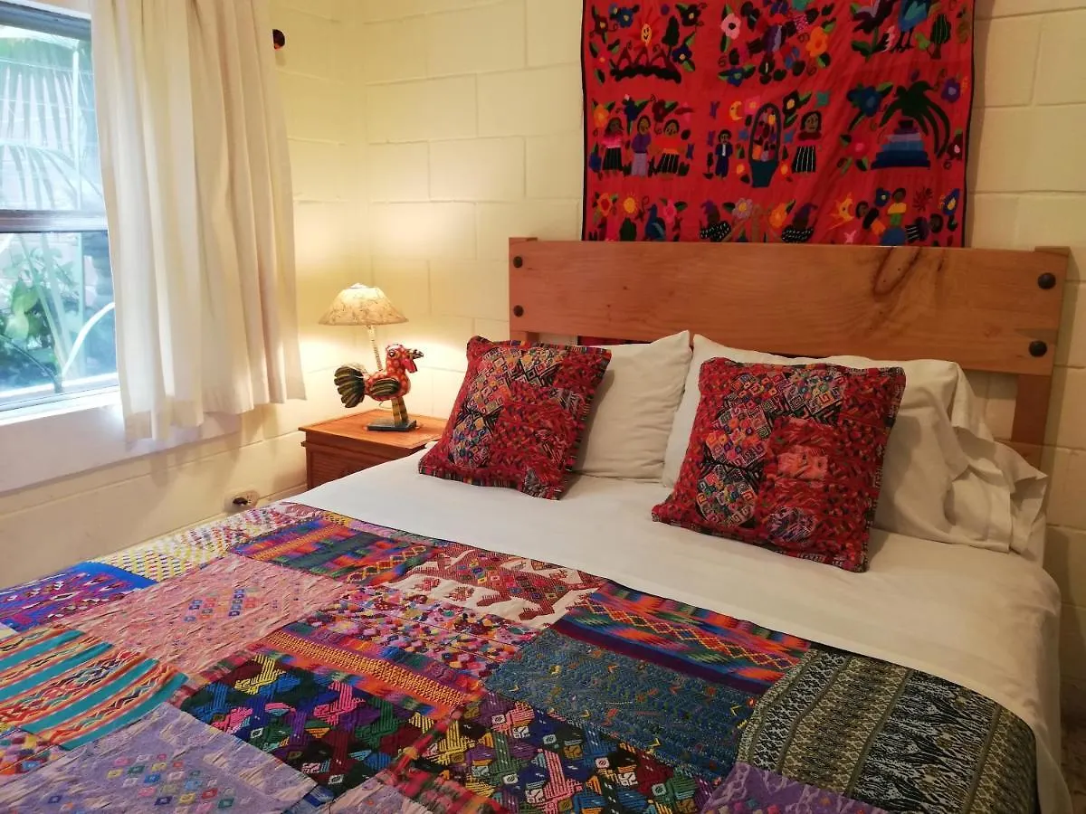Yellow House Hostel B&B Antigua Γουατεμάλα